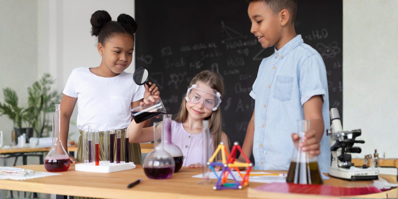 Raising Curious Thinkers at Home: A Budget-Smart Foundation for STEM Play