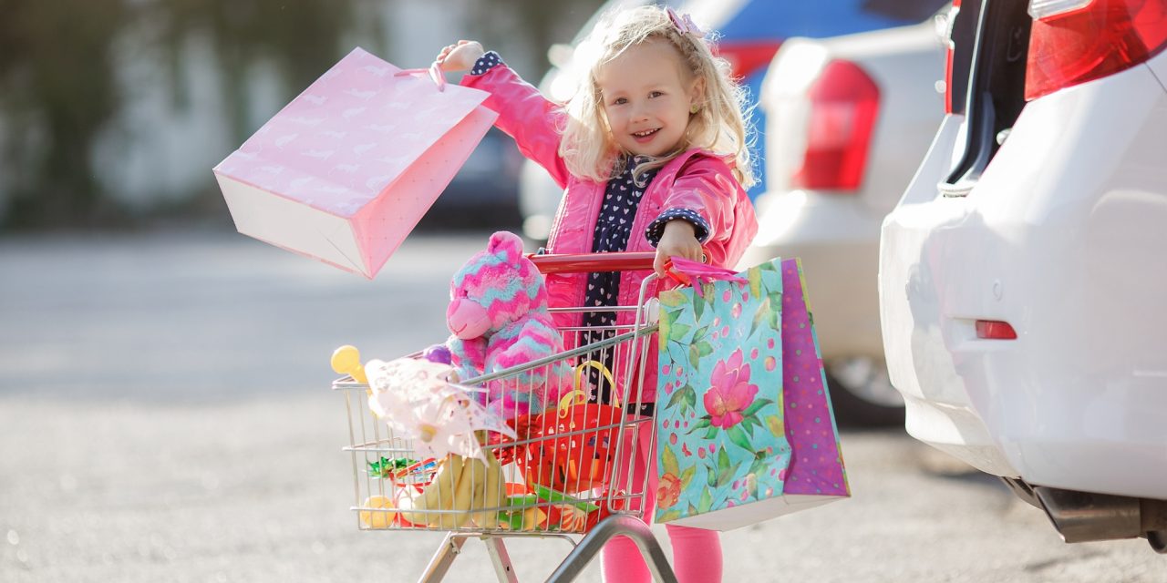 8 Smart Shopping Tips for Finding Kids’ Gifts Under $10