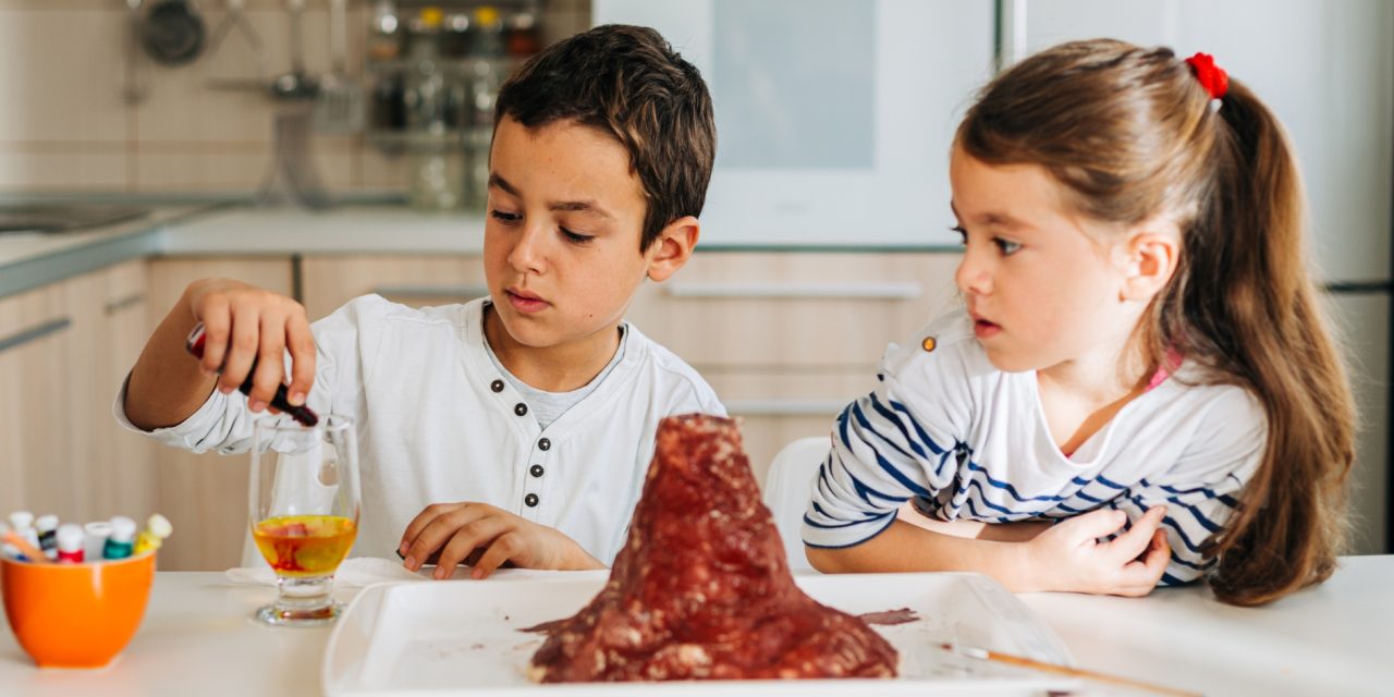 Kitchen Chemistry Experiments That Turn Everyday Ingredients Into STEM Fun