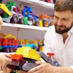 Parent Buying Guide: How to Choose the Best Screen-Free Toys That Actually Last