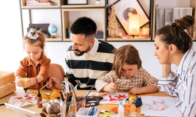 The 7-Day No-Phone Family Play Challenge: Day 2 – Creative Play